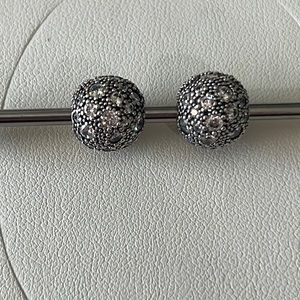 Retired Pandora Cosmic Stars clips(set of 2)